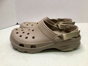 Crocs Men's 10, Appears New