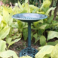 Antique Green Pedestal Freestanding Bird Bath Feeder/Outdoor Garden&nbsp;Decor. Appears New.