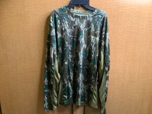 Nomad Men's Shirt, Large, Appears New