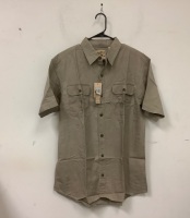 Red Head Mens Button Down, Large, Appears New