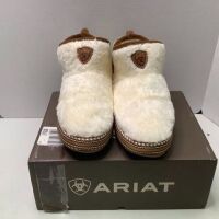 Ariat Bootie Slipper, Women's XL, Appears New