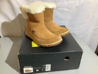 Sorel Women's Out N About Bootie, 6, Appears New