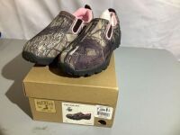 Red Head XTR Camo Moc, Women's 7.5, Appears New