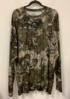 Mens Camo Long Sleeve Shirt, 2XL, Appears New
