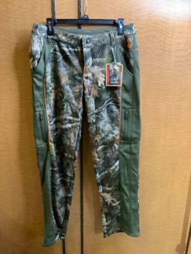 SHE EXP Fleece Pant, Medium, Appears New