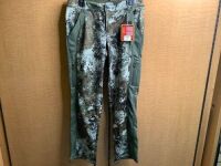 SHE Exp Fleece Pant, Medium, Appears New