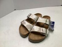 Birkenstock, Ladies 7, Appears New