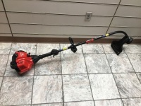 CRAFTSMAN&nbsp;WC210 25-cc 2-Cycle 17-in Curved Shaft Gas String Trimmer. E-Commerce Return. Condition Unknown.&nbsp;