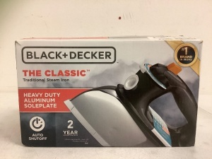 Black adn Decker Traditional Steam Iron, Appears New