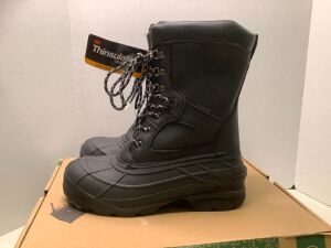 Kamik Nation Pro Men's Boots, 9, Ecommerce Return (Left Boot Bad Trim Inside)