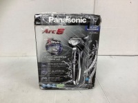 Panasonic Wet/Dry Shaver, Powers Up, E-Commerce Return
