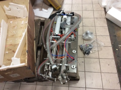 Large Capacity Quantitative Weighing FIlling Machine. Appears New