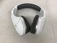 Turtle Beach Headphones, No Cord, Powers Up, E-Commerce Return