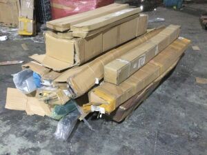 Pallet of Automotive Part Returns - Mostly Running Boards 