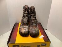 SHE 9" Expedition Ultra, 8M, Appears New