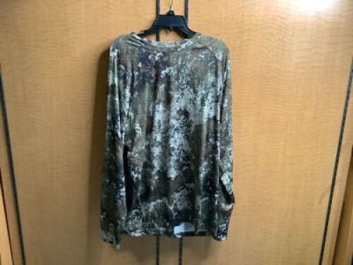 Performance Long Sleeve Shirt, XL, Appears New