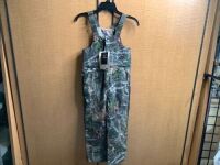 Red Head Insulated Silent Hide Youth Bib, Medium, Appears New