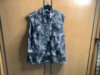 Instinct True Timber Vest, 3XL, Appears New