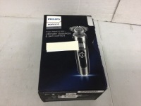Philips Norelco Shaver, Powers Up, E-Commerce Return