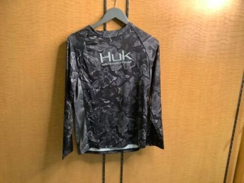 HUK Youth Pursuit Camo Vented Shirt, YXL, Appears New