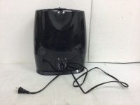 Ultrasonic Humidifier, Powers Up, E-Commerce Return