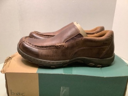 B.O.C Eric Men's 9, Ecommerce Return, Box Damaged