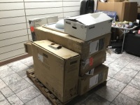 Pallet of Bathroom Vanity Tops and Sinks. Unknown Condition Store Returns. May Contain Broken or Incomplete Pieces.