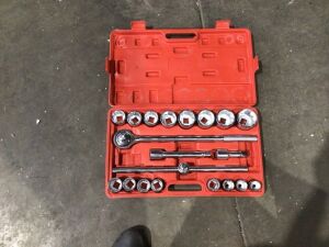 21 Piece Socket Wrench Set