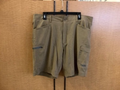 World Wide Sportsman Men's 38, Appears New