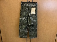 Red Head Youth Silent Hide Pant, Medium, Appears New