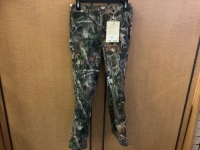 Red Head Youth Silent Hide Pant, XLarge, Appears New