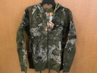 SHE, TrueTimber Strata Vintage Hoodie, Appears New