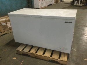 Maxx Cold MXSH15.9SHC 60.2” Commercial Solid Top Chest Freezer – 15.9 Cu ft. New For Repair or Parts