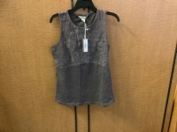 Bob TimberLake, Womens Medium Shark Tang Top, Appears New