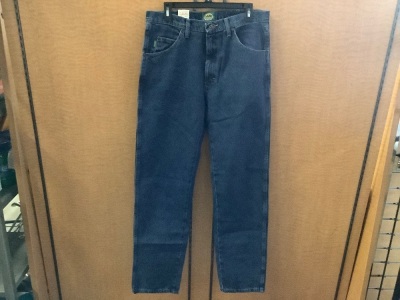 Traditional Fit Jeans, 34/34, Appears New