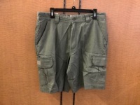 Red Head Men's Shorts, 36, Appears New