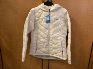 Columbia Ladies Jacket, Large, Appears New