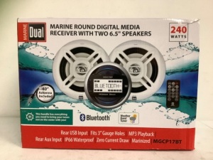 Marine Dual Media Reciever w/ 2 - 6.5" Speakers, E-Commerce Return 