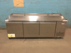 Kratos Refrigeration 69K-762 94"W Pizza Prep Table, 12 Pan Capacity. Used, Powers Up and Blows some Cold Air. Not Tested Thoroughly