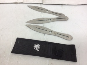 Set of Throwing Knives, E-Commerce Return