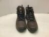 Columbia Newton Ridge Men's Boots, 10, Ecommerce Return