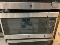 GE 1150 Watt Microwave, Refurbished