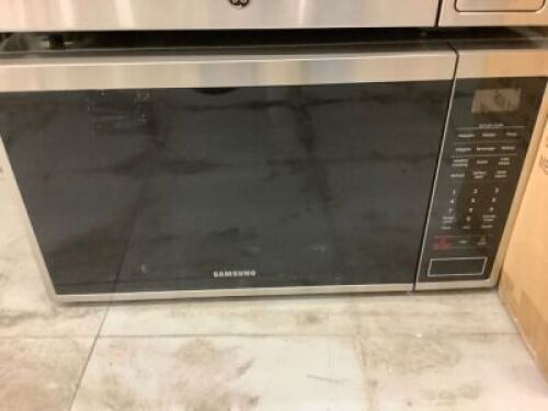 Samsung 1000 Watt Microwave, Refurbished