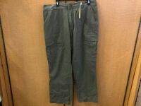 Red Head Men's Pants, 39x32, Appears New