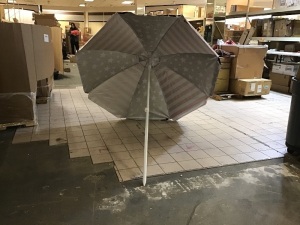 Americana Outdoor Patio Umbrella w/ Tilt & Crank Feature, American Flag Red/White/Blue. Appears New.