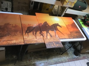 Natural Wild Horses (5) Panel Wall Decor. Appears New