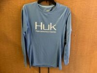 HUK Women's Icon Long Sleeve, Medium, Appears New