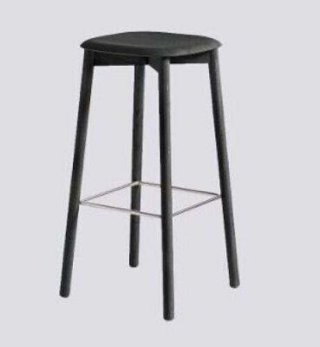 Lot of (2) Soft Edge 32 Barstools, Black Oak&nbsp;