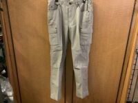 Red Head Men's Pants, 35x32, Appears New