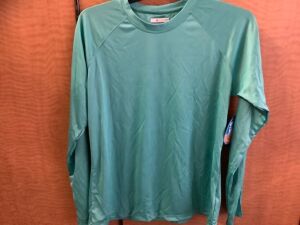 Columbia Tital Tee II Long Sleeve, Women's Large, Appears New